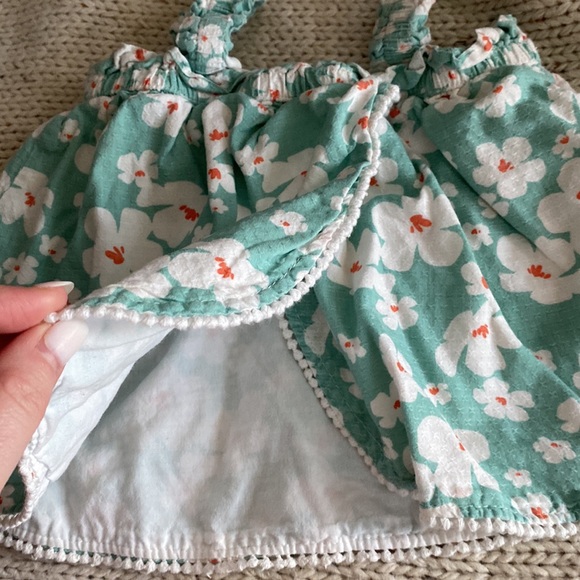 2 Piece 12M Floral Outfit - Picture 4 of 4